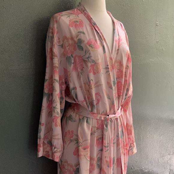 Victoria’s Secret - Picture 5 of 13